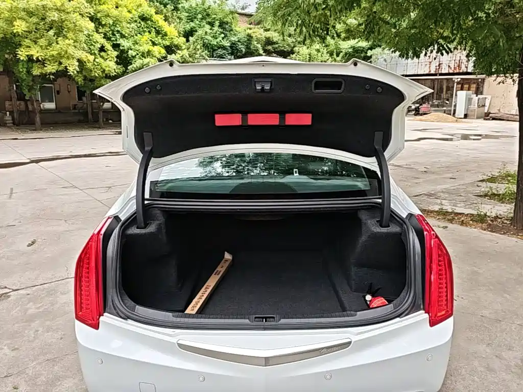 Cadillac ATS-L 2015 — фото 19