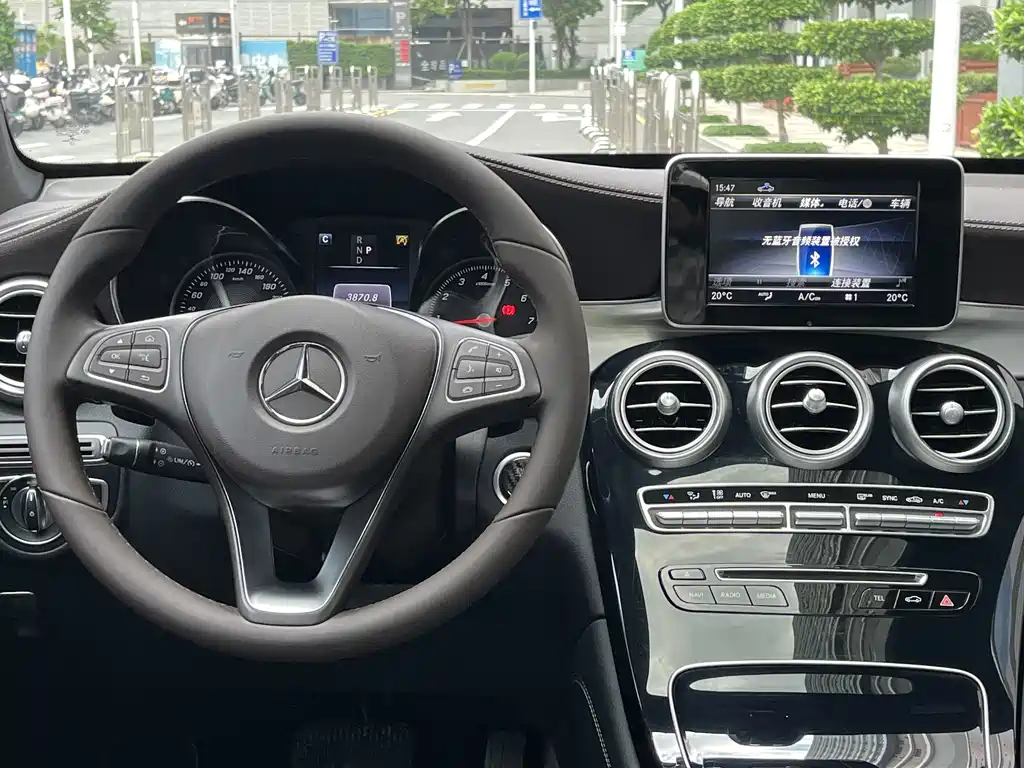 Mercedes-Benz GLC 2019 — фото 13