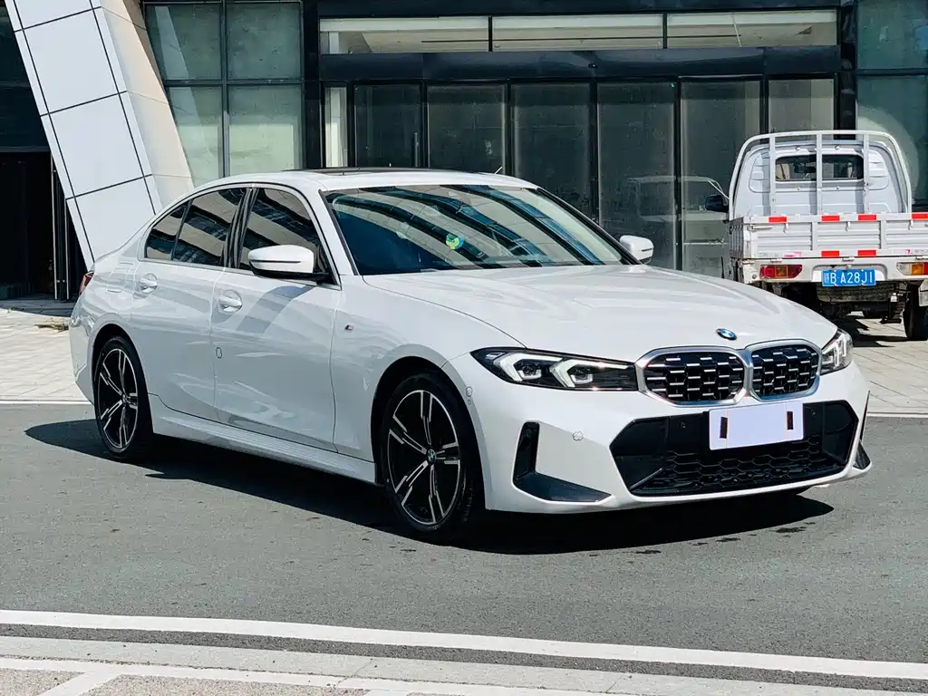 BMW 3 Series 2023