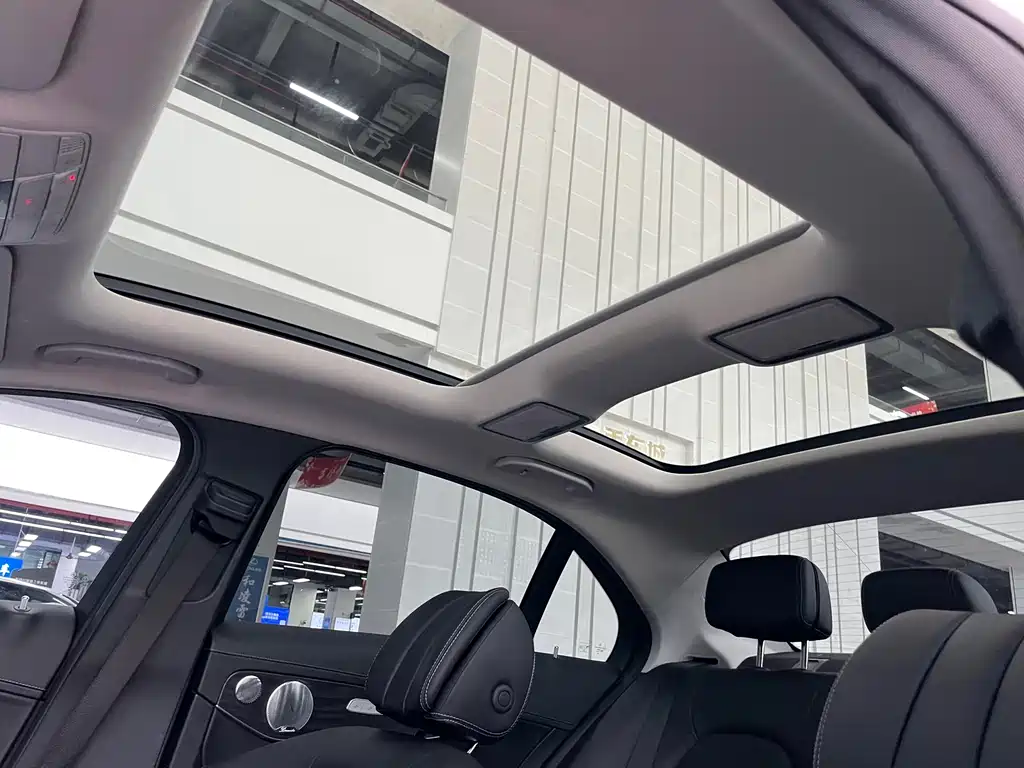 Mercedes-Benz C-Class 2022 — фото 30