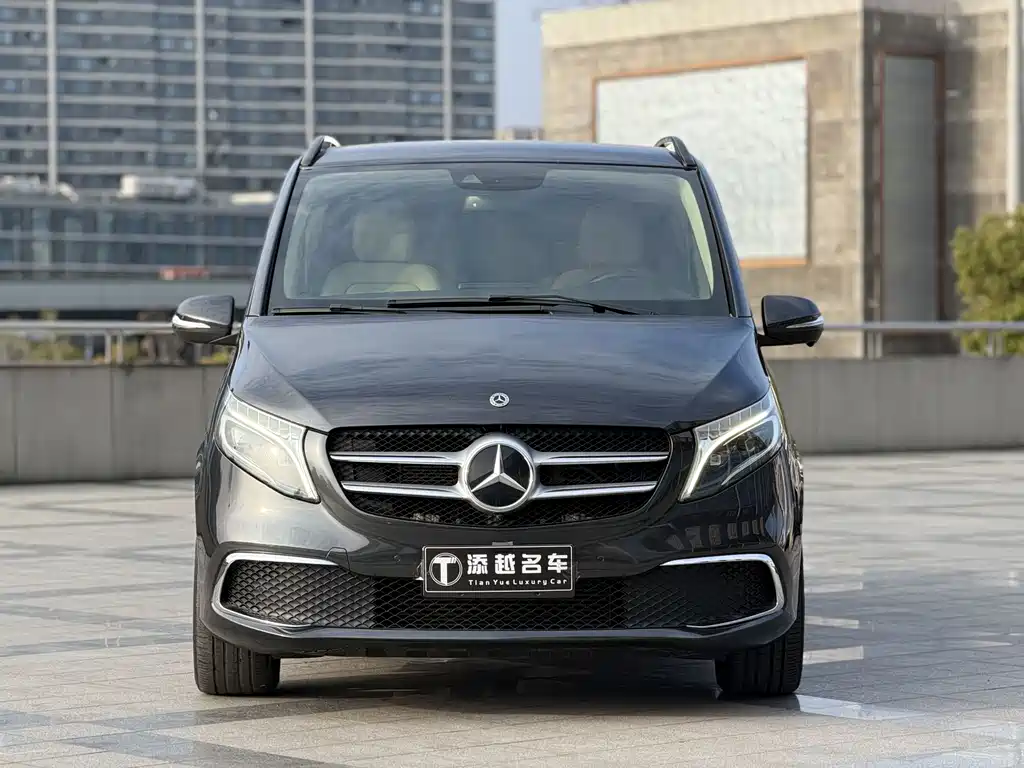 Mercedes-Benz V-Class 2021 — фото 2
