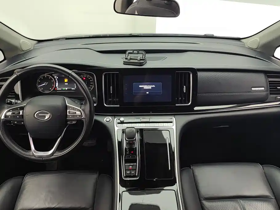 GAC Trumpchi M8 2022 — фото 12