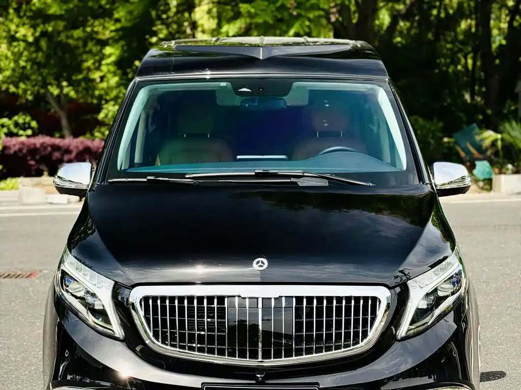 Mercedes-Benz V-Class 2023