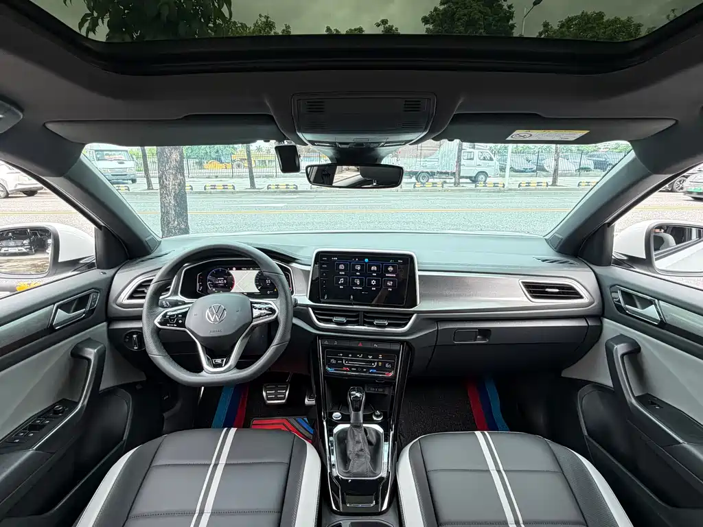 Volkswagen T-Roc 2025 — фото 13