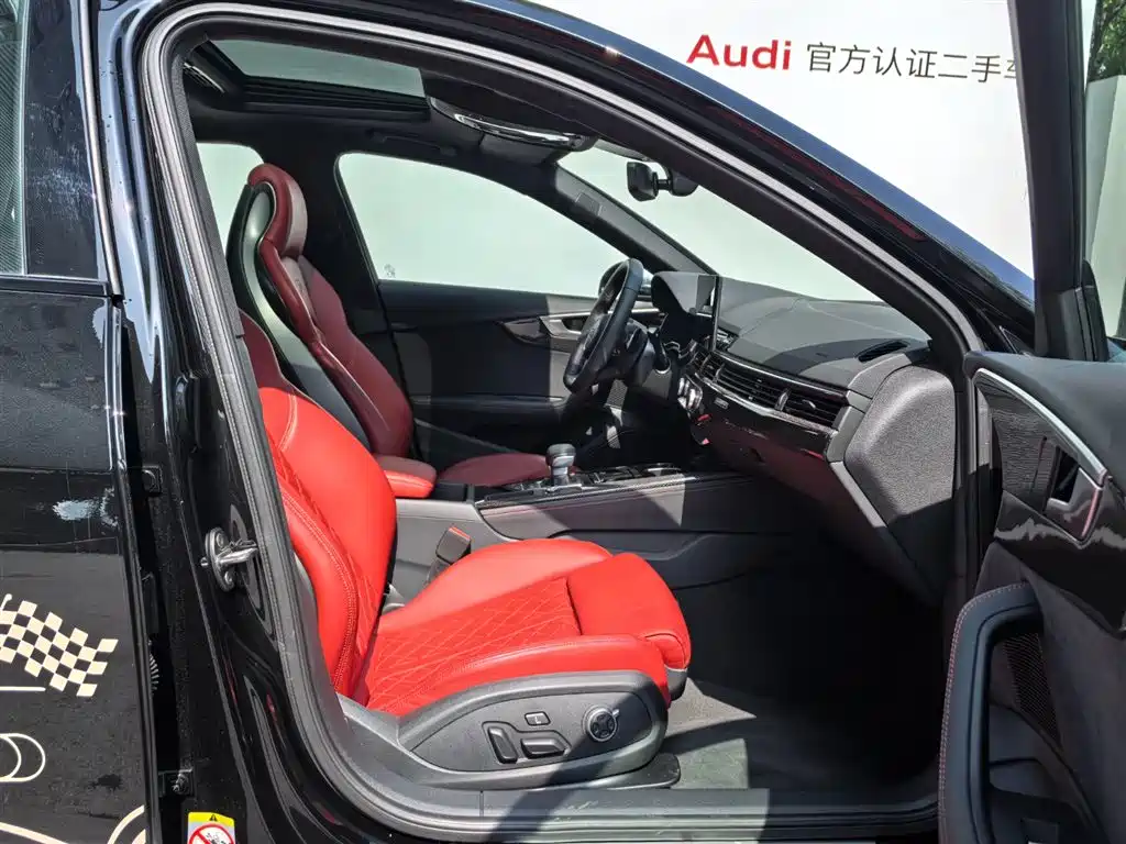 Audi S4 2025 — фото 17