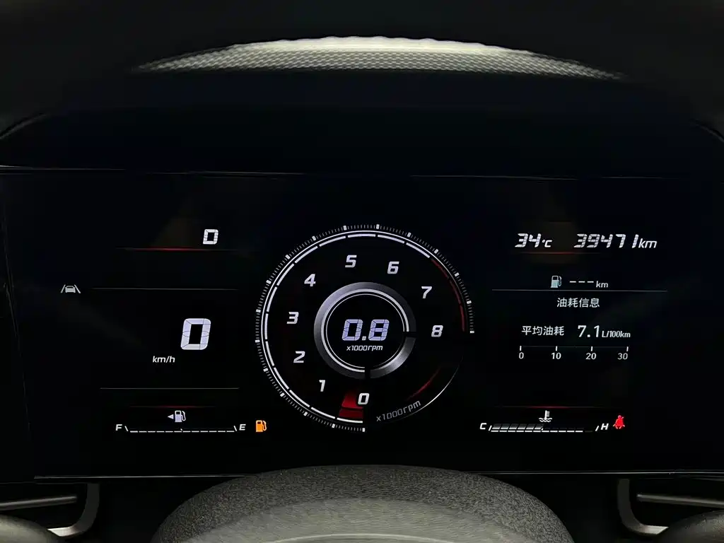 Hyundai Elantra 2023 — фото 21