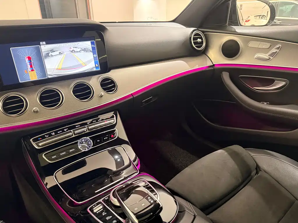Mercedes-Benz E-Class 2018 — фото 10