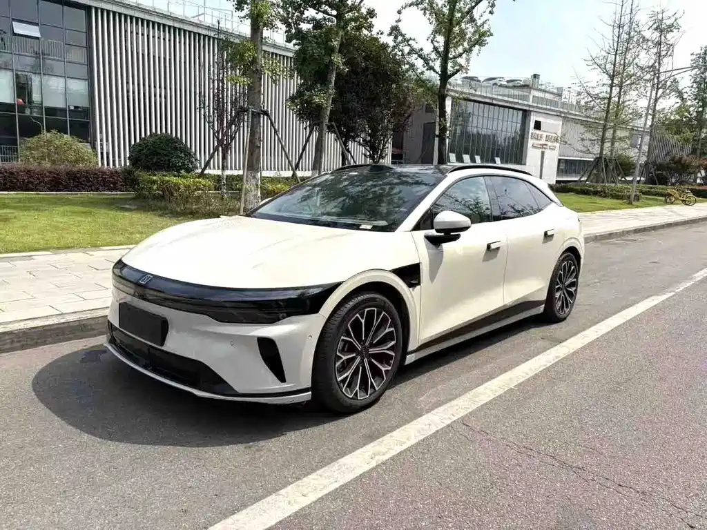 Zeekr 007 GT 2025