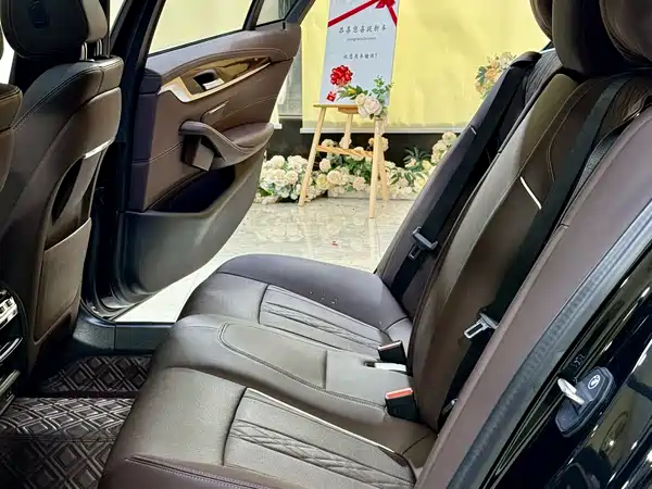 BMW 5 Series 2022