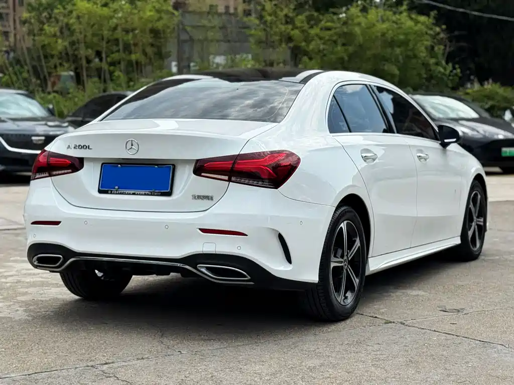 Mercedes-Benz A-Class 2023 — фото 8