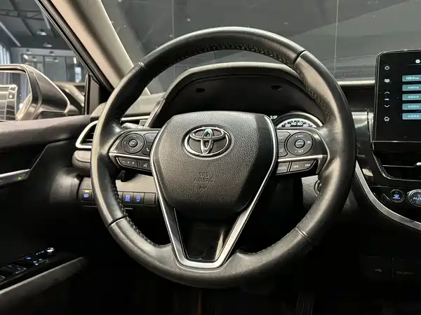 Toyota Camry 2021