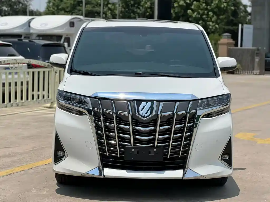 Toyota Alphard 2020 — фото 2