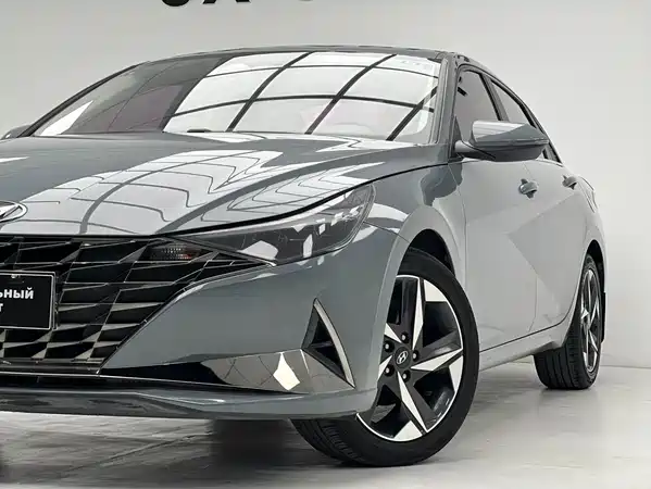 Hyundai Elantra 2023