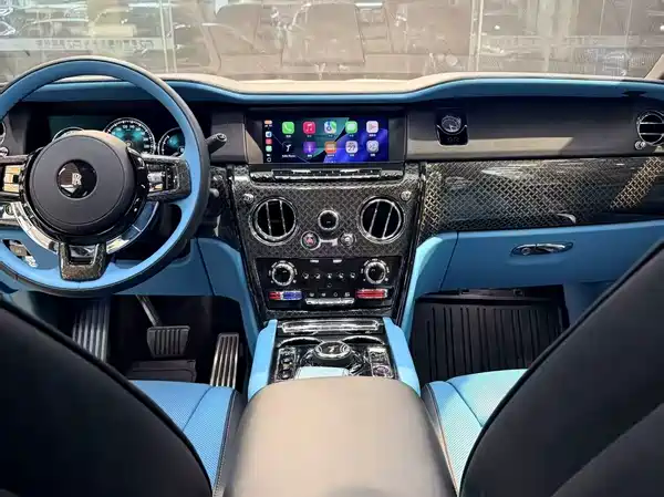 Rolls-Royce Cullinan 2023