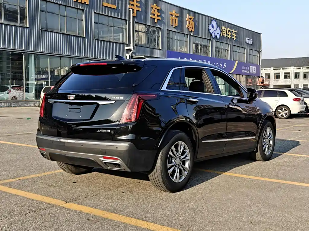 Cadillac XT5 2021 — фото 6