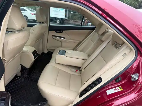 Toyota Camry 2016