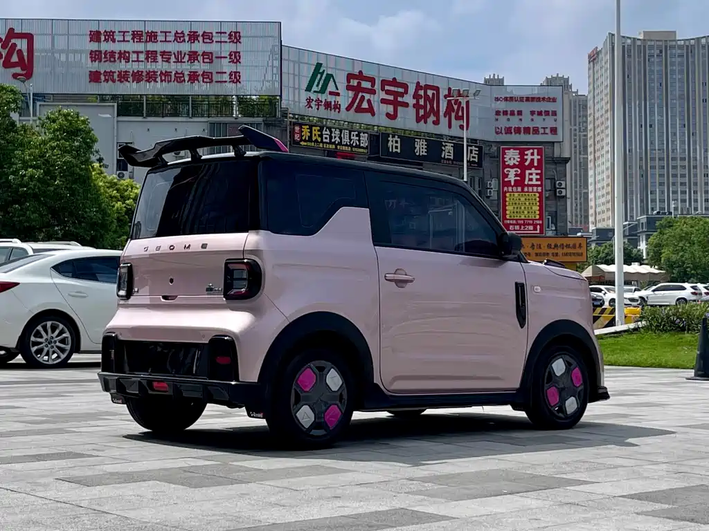 Geely Galaxy Panda 2025 — фото 7