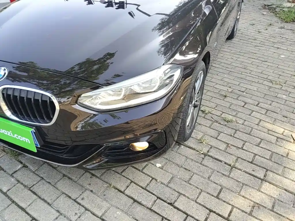 BMW 1 Series 2018 — фото 24