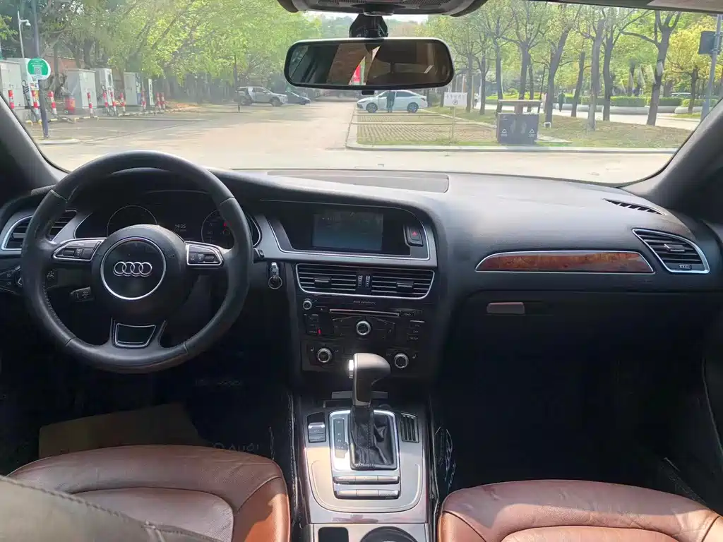 Audi A4L 2015 — фото 16
