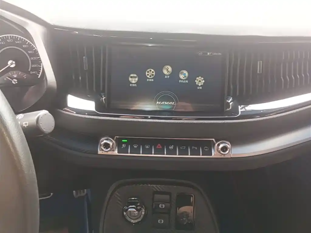 Haval H2s 2018 — фото 13