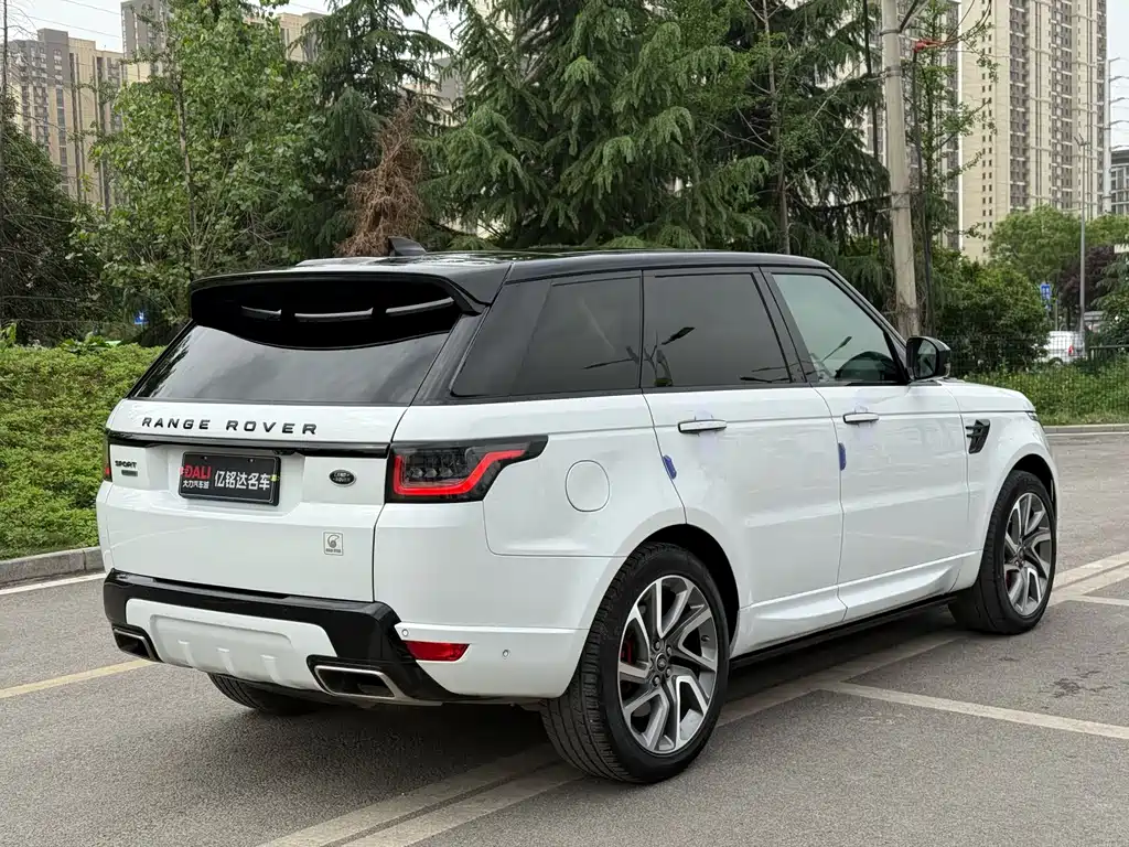 Land Rover Sport 2018 — фото 14