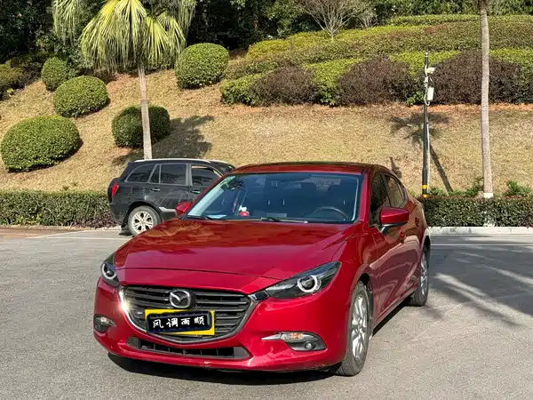 Mazda 3 Axela 2019