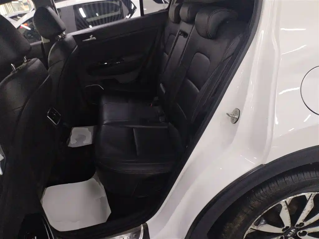 Kia KX5 2017 — фото 13