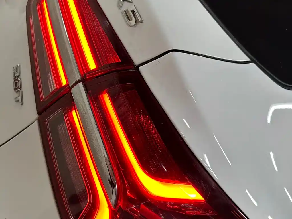 Roewe RX5 2019 — фото 14