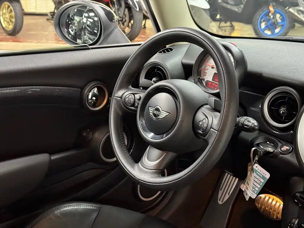 MINI Clubman 2014 — фото 14