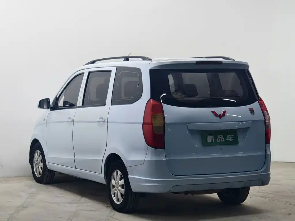 Wuling Hongguang 2016 — фото 6