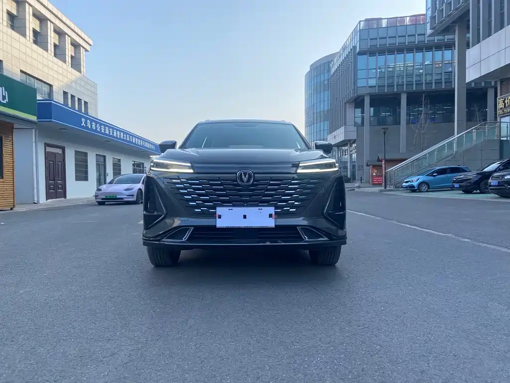 Changan CS75 PLUS 2023 — фото 2
