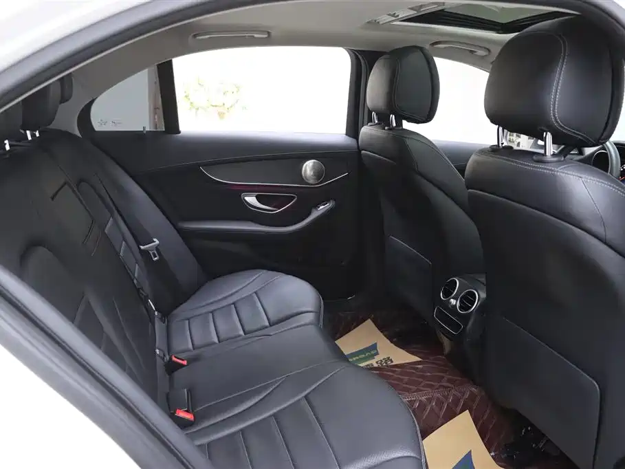 Mercedes-Benz C-Class 2020 — фото 16