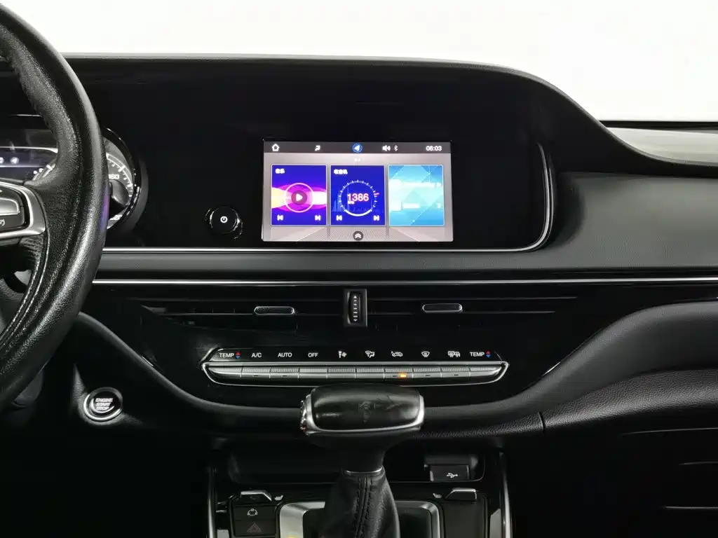 GAC Trumpchi M6 2020 — фото 12