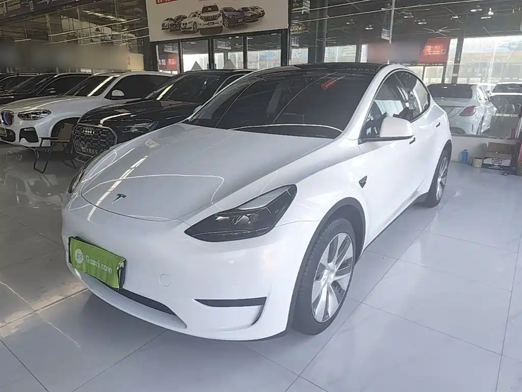 Tesla Model Y 2022 — фото 1