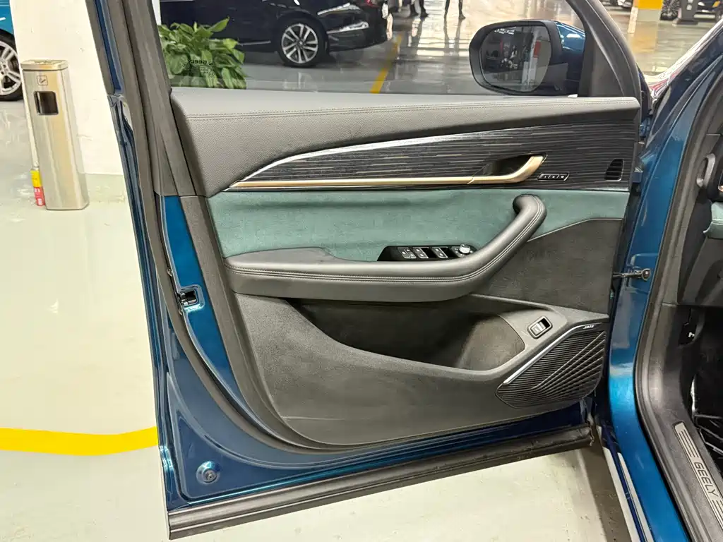 Geely Xingyue L 2022 — фото 17