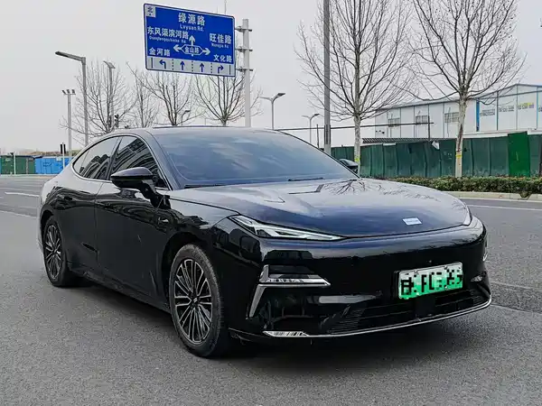 Geely Galaxy Starshine 8 2025