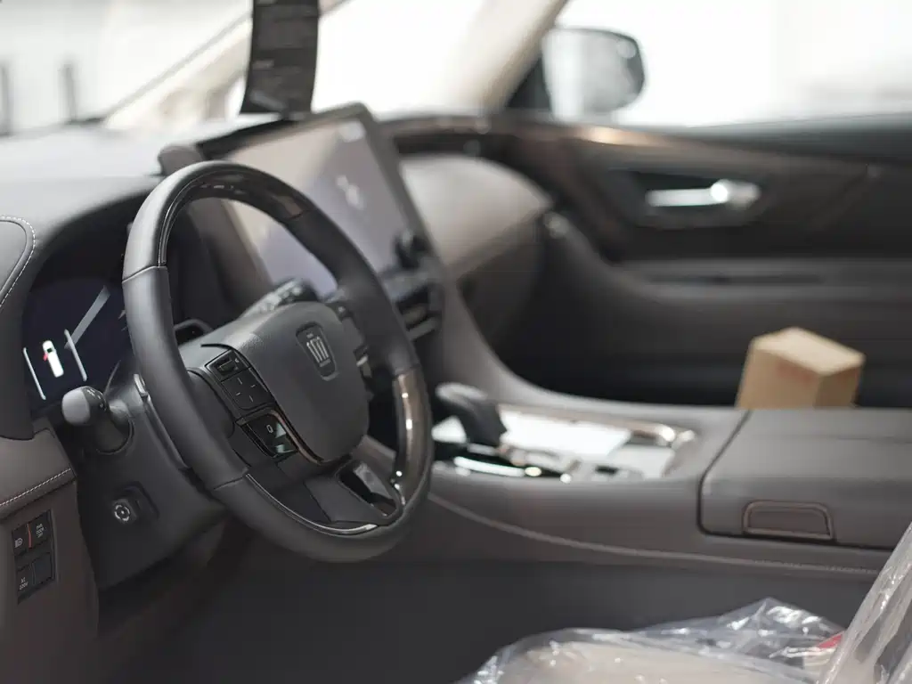 Toyota Vellfire — фото 4