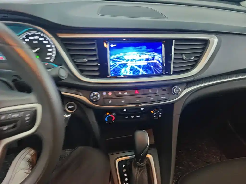Buick Excelle 2021 — фото 13