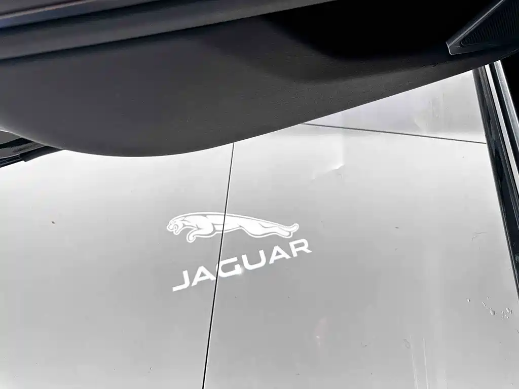Jaguar XFL 2023 — фото 18