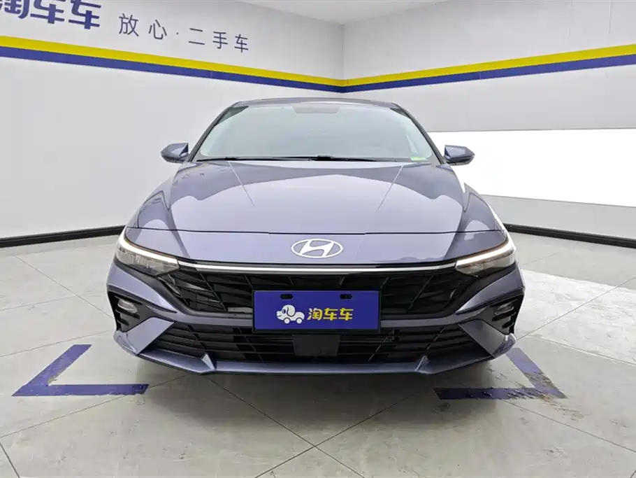 Hyundai Elantra 2025 — фото 2