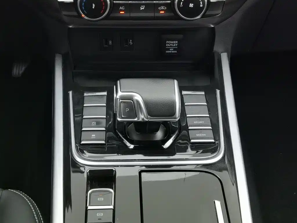 Isuzu MU-X 2023 — фото 13