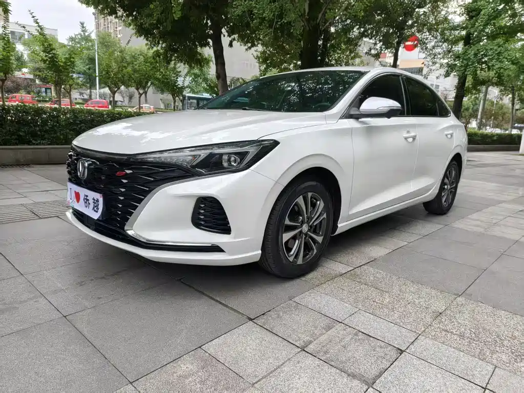 Changan Eado 2021 — фото 1