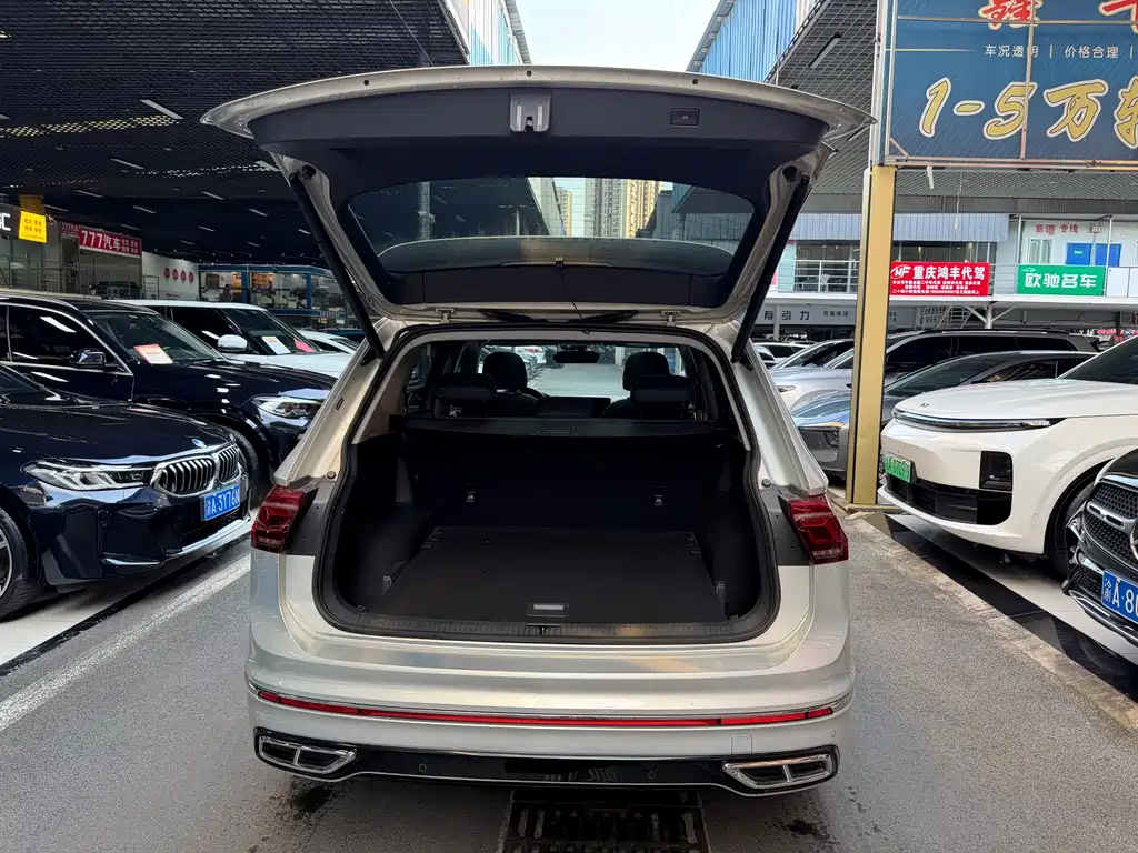 Volkswagen Tiguan L 2021 — фото 20