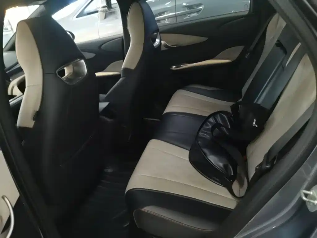 BYD Dolphin 2023 — фото 17