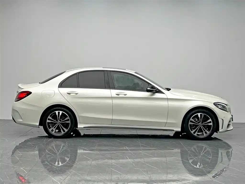 Mercedes-Benz C-Class 2020 — фото 7