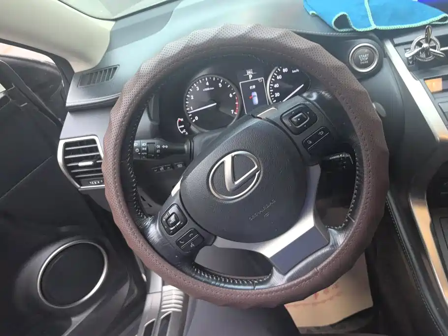 Lexus NX 2015 — фото 15