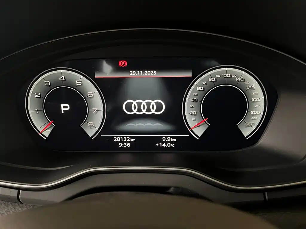 Audi Q5L 2024 — фото 10