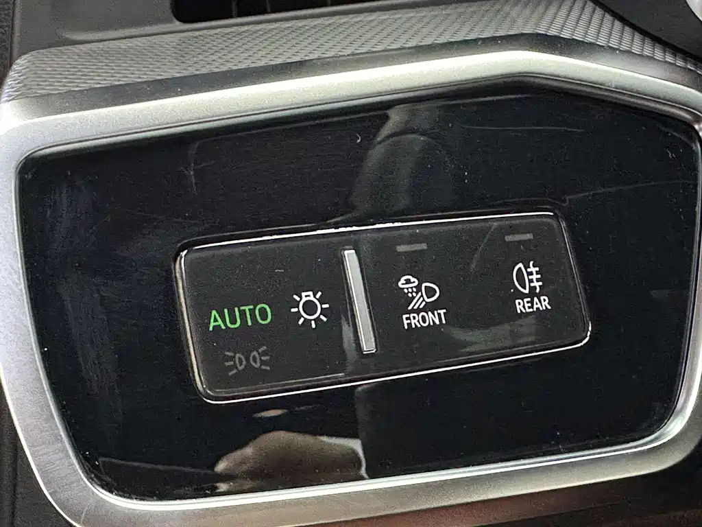 Audi A6L 2023 — фото 21