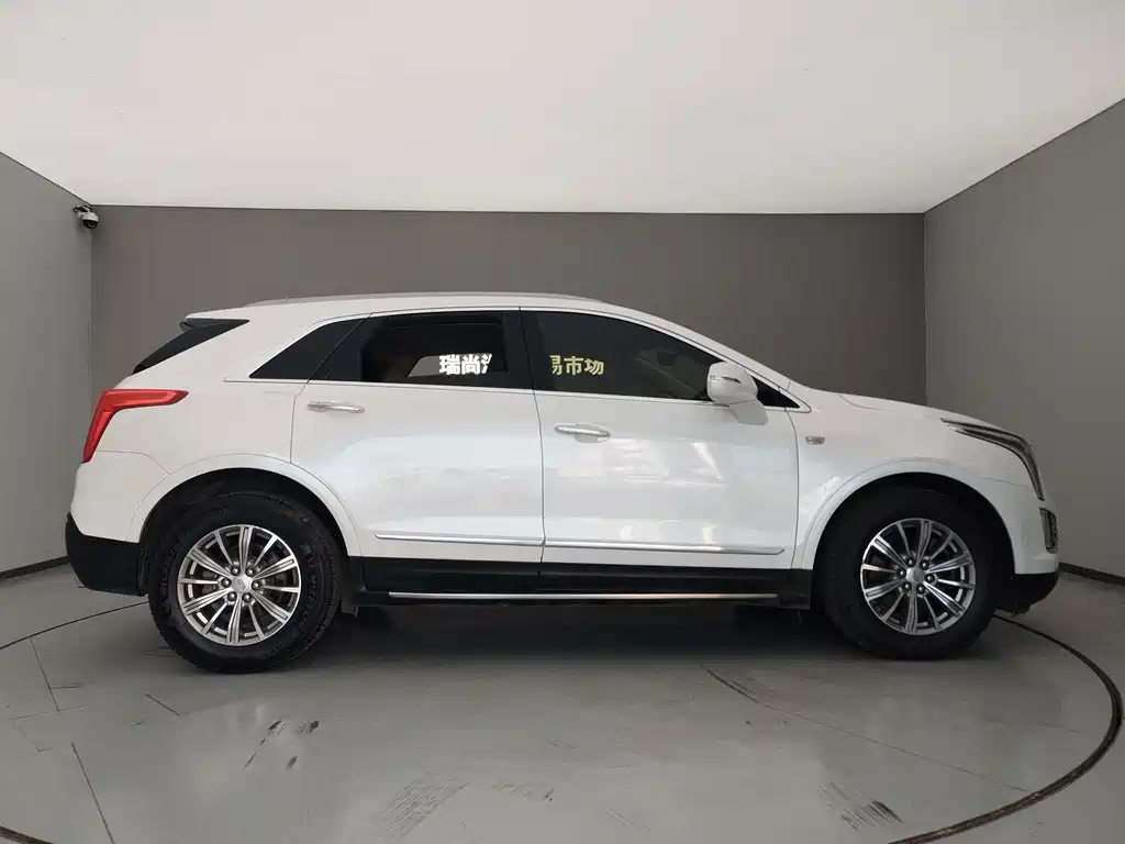 Cadillac XT5 2016 — фото 4