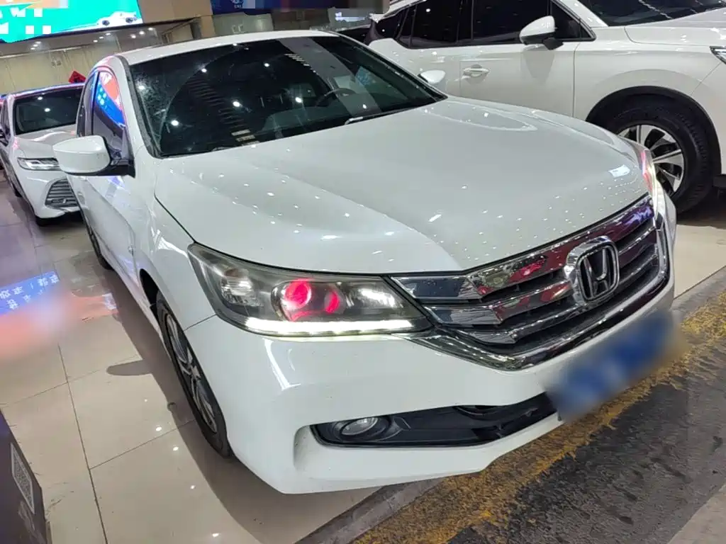 Honda Accord 2016 — фото 4